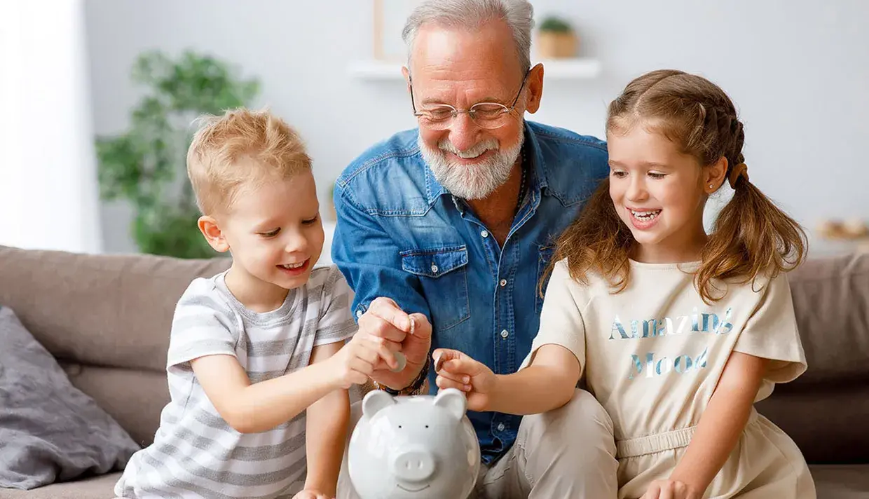 La importancia del ahorro en la enseñanza de los niños