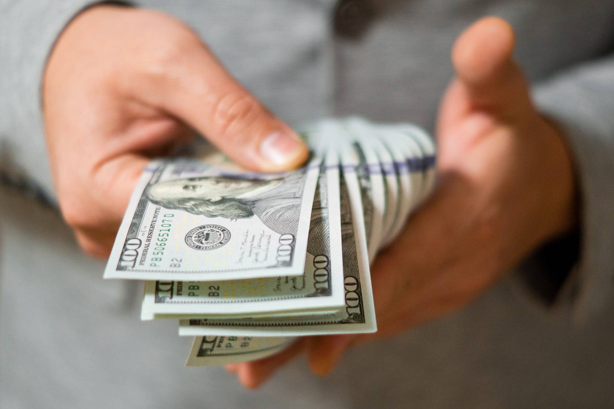 invertir comprando dolares